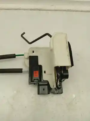 Peça sobressalente para automóvel em segunda mão fechadura da porta traseira esquerda por hyundai i10 1.0 cat referências oem iam 81410b9020