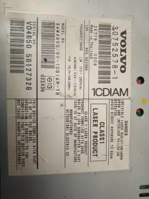 Pezzo di ricambio per auto di seconda mano IMPIANTO AUDIO / RADIO CD per VOLVO S40 BERLINA  Riferimenti OEM IAM 307525781  