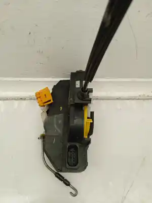 Second-hand car spare part left front door lock for opel insignia a country tourer (g09) 2.0 cdti (47) oem iam references 1579522