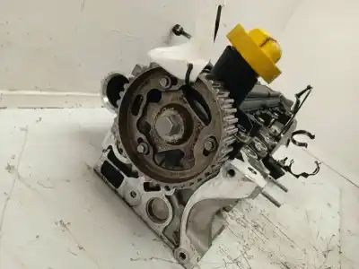 Pièce détachée automobile d'occasion culasse du moteur pour renault scenic ii 1.5 dci diesel 101 cv / 74 kw références oem iam k9k728  