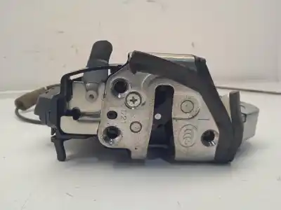 Second-hand car spare part rear left door lock for lexus is200 (ds2/is2) 2.2 d-cat oem iam references 6l0521  