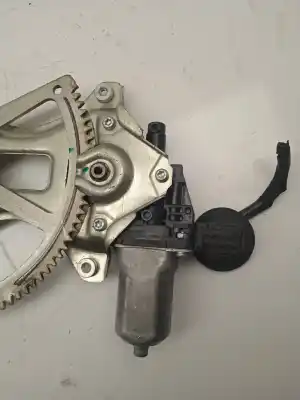 Pièce détachée automobile d'occasion léve glace avant gauche pour lexus is200 (ds2/is2) 2.2 d-cat références oem iam 8571058010  