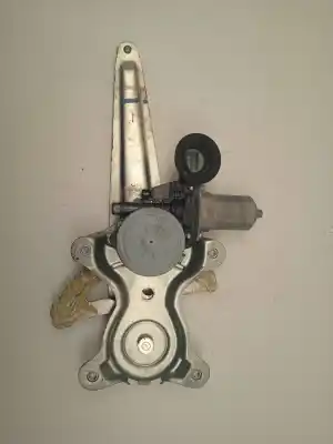 Pièce détachée automobile d'occasion léve glace arrière gauche pour lexus is200 (ds2/is2) 2.2 d-cat références oem iam 8571058010  