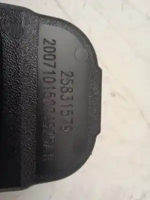 Peça sobressalente para automóvel em segunda mão sensor por chevrolet captiva 2.0 diesel cat referências oem iam 25831579  