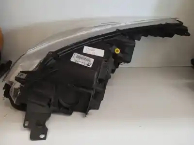 Pezzo di ricambio per auto di seconda mano faro anteriore destro per ford kuga (cbs) 2.0 tdci cat riferimenti oem iam cv4413w029  