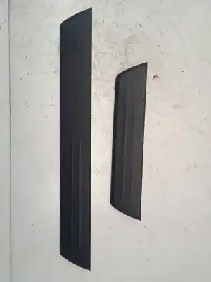 Second-hand car spare part DECORATIVE MOULDING for TOYOTA HILUX (KUN)  OEM IAM references PC3820K004  