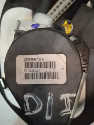 Second-hand car spare part front seat belts set for dodge caliber 2.0 16v crd cat oem iam references p1gc41bd5aa  