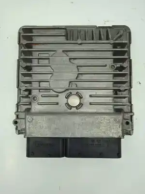 Recambio de automóvil de segunda mano de centralita motor uce para skoda rapid 1.6 tdi dpf referencias oem iam 03l906023lm  