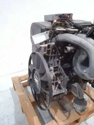 İkinci el araba yedek parçası KOMPLE MOTOR için AUDI A4 AVANT (B5)  OEM IAM referansları ADR  182377