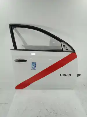 Автозапчасти б/у ДВЕРЬ ПЕРЕДНЯЯ ПРАВАЯ за SKODA RAPID (NH) (07.2012->)  ссылки OEM IAM 5JA831052C  