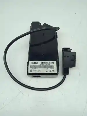 Pezzo di ricambio per auto di seconda mano modulo elettronico per skoda yeti edition outdoor 110 cv / 81 kw riferimenti oem iam 5n0035342g
