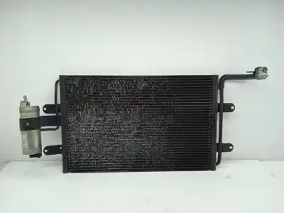 Peça sobressalente para automóvel em segunda mão Condensador / Radiador De Ar Condicionado por VOLKSWAGEN BORA BERLINA (1J2) 1.9 TDI Referências OEM IAM 1J0820411L  