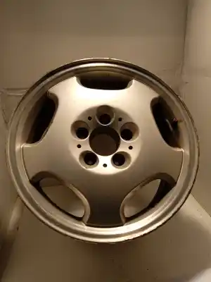 Pièce détachée automobile d'occasion jante pour mercedes-benz clase e (w210) familiar 3.0 turbodiesel cat références oem iam a2104010402  