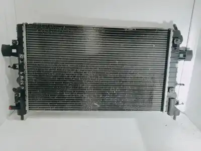 Pezzo di ricambio per auto di seconda mano RADIATORE D ACQUA per OPEL ZAFIRA B  Riferimenti OEM IAM 13128818  