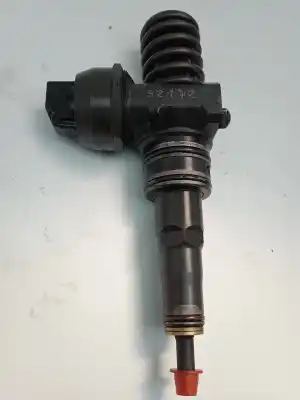 Recambio de automóvil de segunda mano de INYECTOR para SEAT CORDOBA BERLINA (6L2)  referencias OEM IAM 038130073AJ  