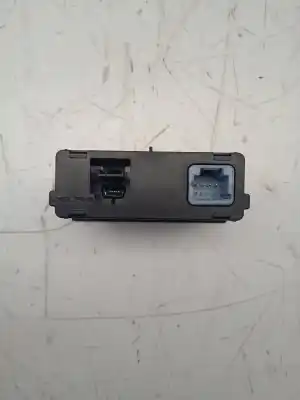 Second-hand car spare part electronic module for renault clio v intens 101 cv / 74 kw oem iam references 280231553r  