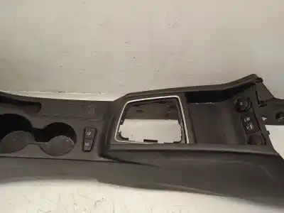 Second-hand car spare part center armrest for hyundai i20 active tecno active bluedrive oem iam references 84611c8000  