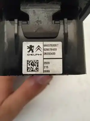 Second-hand car spare part right front power window switch for citroen c3 picasso (sh_) 1.6 hdi 90 oem iam references 96637533xt  