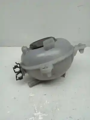 Second-hand car spare part coolant expansion tank for seat leon (5f1) style visio oem iam references 5q0121407f Second-hand car spare part coolant expansion tank for seat leon (5f1) style visio oem iam references 5q0121407f