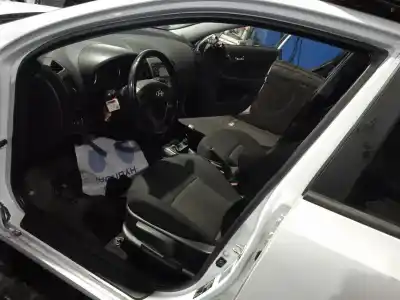 Piesă de schimb auto la mâna a doua caucuc contur uși pentru hyundai i30 1.4 cat referințe oem iam 