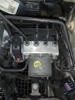 Peça sobressalente para automóvel em segunda mão abs por skoda rapid ambition referências oem iam 6r0614517bq  