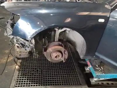 İkinci el araba yedek parçası SOL ÖN ÇAMURLUK için AUDI A6 BERLINA (4F2)  OEM IAM referansları 4F0821103A  