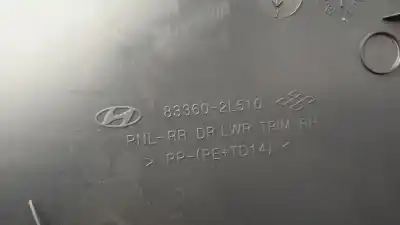 Автозапчастина б/у обликка задніх правіх дверей для hyundai i30cw 1.6 crdi cat посилання на oem iam 833402l520  