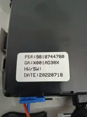Peça sobressalente para automóvel em segunda mão luz interior por ds 3 crossback so chic referências oem iam 9824306680  