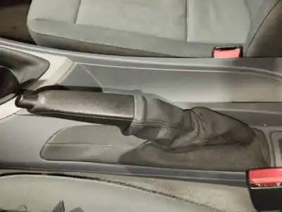Peça sobressalente para automóvel em segunda mão alavanca de travão de mão por bmw serie 1 berlina (e81/e87) 2.0 16v diesel cat referências oem iam 
