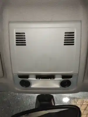 Peça sobressalente para automóvel em segunda mão luz interior por bmw serie 1 berlina (e81/e87) 2.0 16v diesel cat referências oem iam 