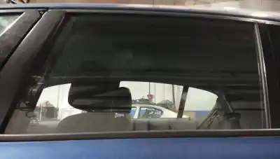 Peça sobressalente para automóvel em segunda mão vidro traseiro esquerdo por bmw serie 1 berlina (e81/e87) 2.0 16v diesel cat referências oem iam 43r001583