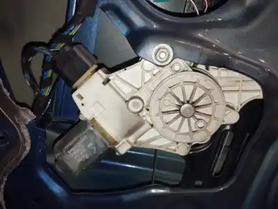 Peça sobressalente para automóvel em segunda mão elevador de vidros dianteiro direito por bmw serie 1 berlina (e81/e87) 2.0 16v diesel cat referências oem iam 6927028
