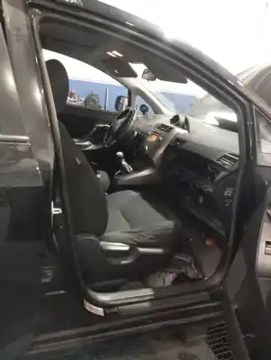 Автозапчастина б/у контур дверей гума для toyota verso (_r2_) 2.0 d-4d (aur20_) посилання на oem iam 