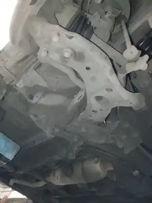 Автозапчастина б/у передній правий нижний рычаг підвіски для toyota verso (_r2_) 2.0 d-4d (aur20_) посилання на oem iam   