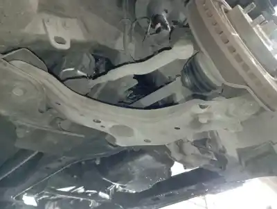 Автозапчастина б/у передній правий нижний рычаг підвіски для toyota verso (_r2_) 2.0 d-4d (aur20_) посилання на oem iam 