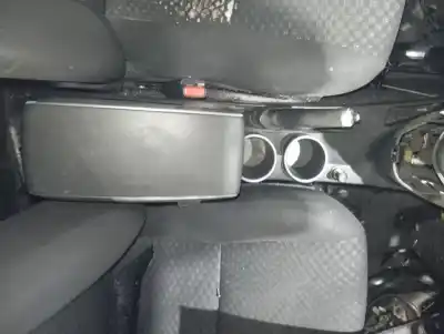 Автозапчасти б/у центральный подлокотник за toyota verso (_r2_) 2.0 d-4d (aur20_) ссылки oem iam   