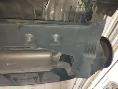 Pièce détachée automobile d'occasion ESSIEU ARRIÈRE pour RENAULT LAGUNA III  Références OEM IAM 555010289R  