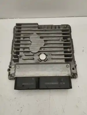 Peça sobressalente para automóvel em segunda mão centralina de motor uce por skoda fabia combi (5j5) 1.6 tdi 75 cv / 55 kw referências oem iam 03l906023ng