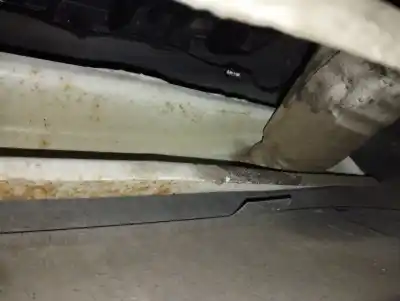 Peça sobressalente para automóvel em segunda mão reforço do pára choques traseiro por skoda fabia combi (5j5) 1.6 tdi 75 cv / 55 kw referências oem iam 5j9807305c