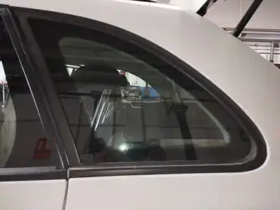 Peça sobressalente para automóvel em segunda mão vidro de custódia triangular traseiro esquerdo por skoda fabia combi (5j5) 1.6 tdi 75 cv / 55 kw referências oem iam 5j9845297k