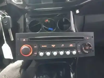 Peça sobressalente para automóvel em segunda mão sistema de áudio / rádio cd por citroen c3 1.0 vti referências oem iam 98041626xt