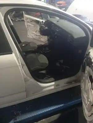 Peça sobressalente para automóvel em segunda mão junta vedante da porta por citroen c3 1.0 vti referências oem iam 