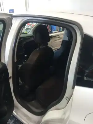 Peça sobressalente para automóvel em segunda mão junta vedante da porta por citroen c3 1.0 vti referências oem iam 