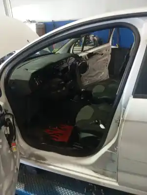 Peça sobressalente para automóvel em segunda mão junta vedante da porta por citroen c3 1.0 vti referências oem iam 