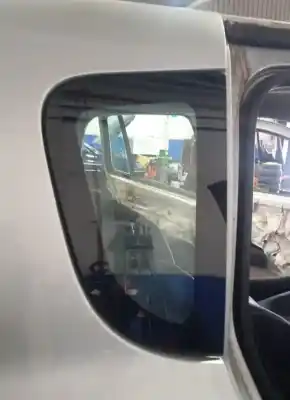Автозапчасти б/у луна защита задняя справа за renault modus / grand modus (f/jp0_) 1.2 16v (jp0w) ссылки oem iam 8200670124  