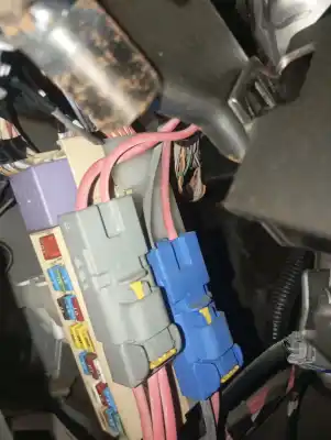Автозапчасти б/у блок реле/предохранителей за renault modus / grand modus (f/jp0_) 1.2 16v (jp0w) ссылки oem iam 8200241944  