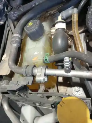 Second-hand car spare part coolant expansion tank for renault scénic iii (jz0/1_) 1.5 dci oem iam references 217100005r  