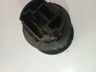 Second-hand car spare part switch for renault scénic iii (jz0/1_) 1.5 dci oem iam references 8200107959  