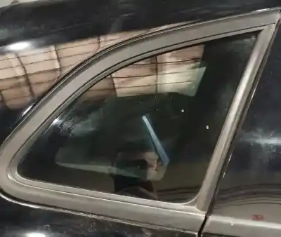 Second-hand car spare part right rear triangle quarter glass for volvo v40 kinetic oem iam references 32244828