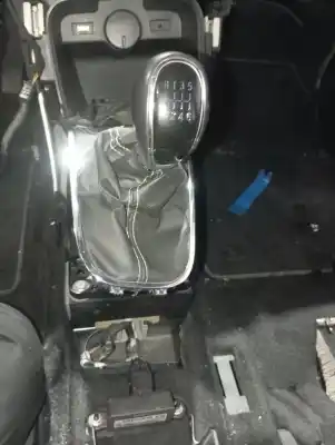 Peça sobressalente para automóvel em segunda mão alavanca de velocidades por opel astra j lim. 2.0 16v cdti referências oem iam 55563829